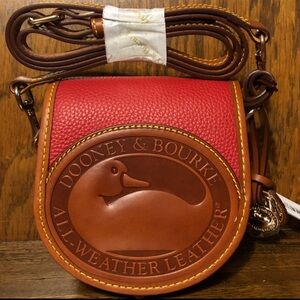 NWT-Dooney & Bourke-All Weather Leather 2 Duck🦆Bag-Red-Dust Bag-$238
